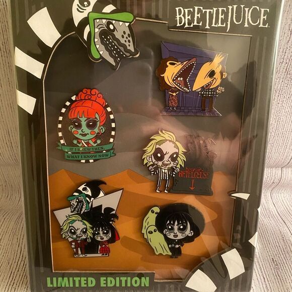 Loungefly Beetlejuice Pastel Tie-Dye Icons bundle main image 7